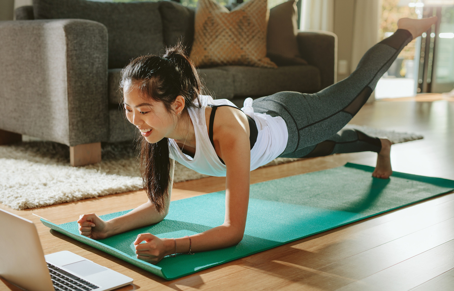 Kết hợp Yoga với Pilates – Bí quyết cải thiện sức khỏe toàn diện